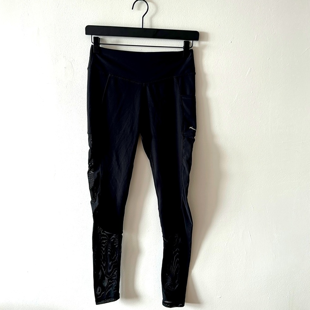 Athletic Leggings with Mesh Siding